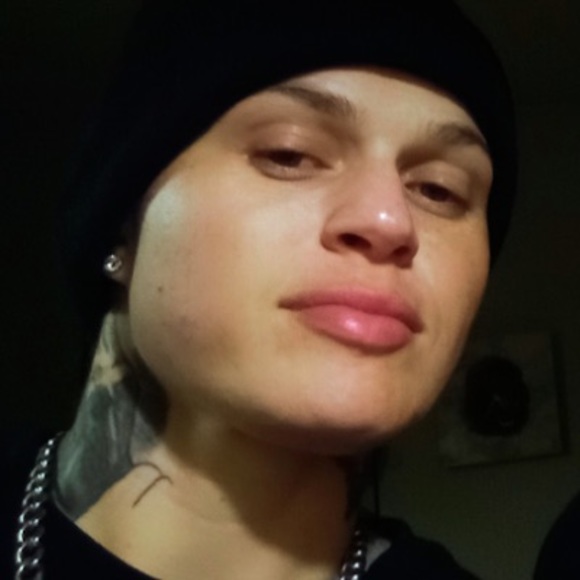 Meet your Posher, Shayla - Picture 1 of 1